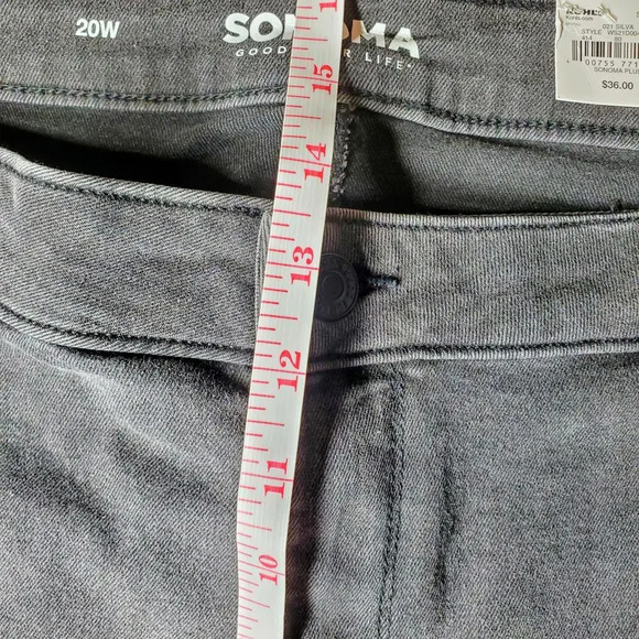 NWT Sonoma Women's Plus Size Black Denim High-Rise Raw Hem Shorts Size 20W - Picture 7 of 12